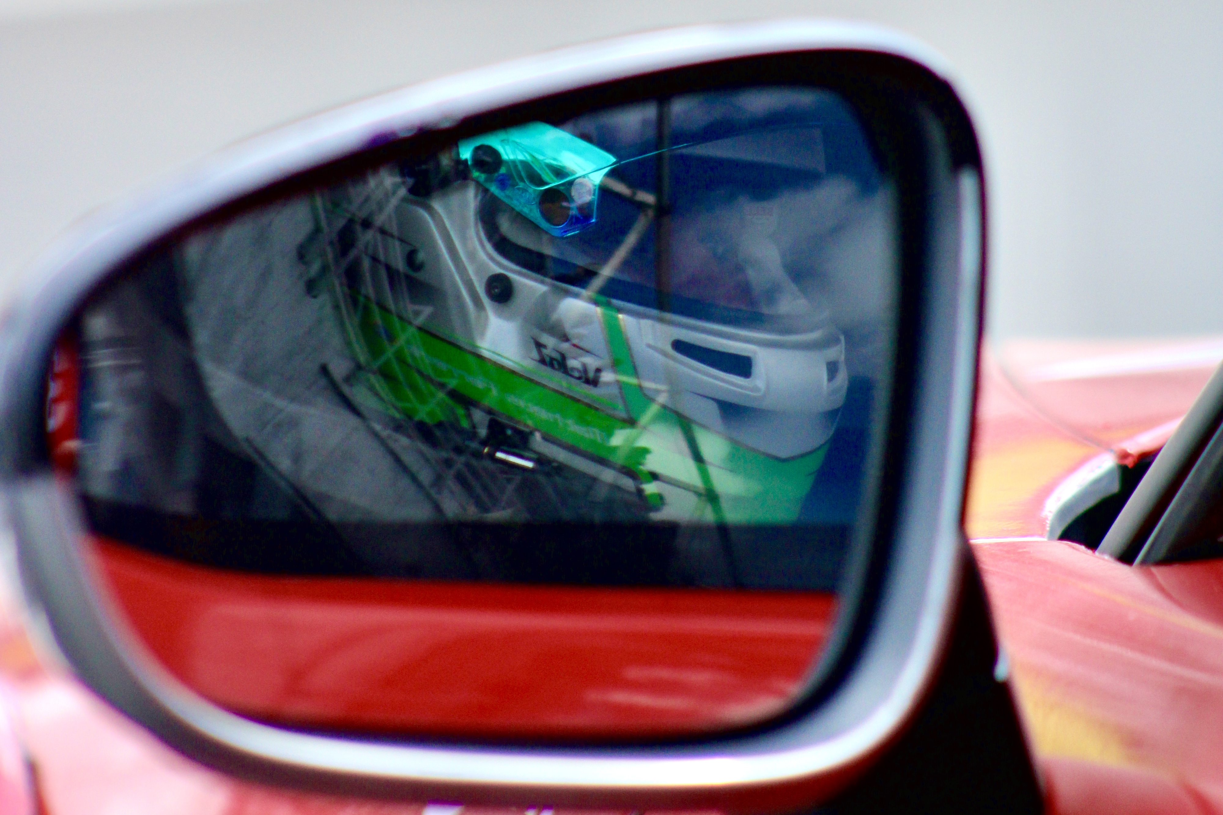 Mirror reflection racing
