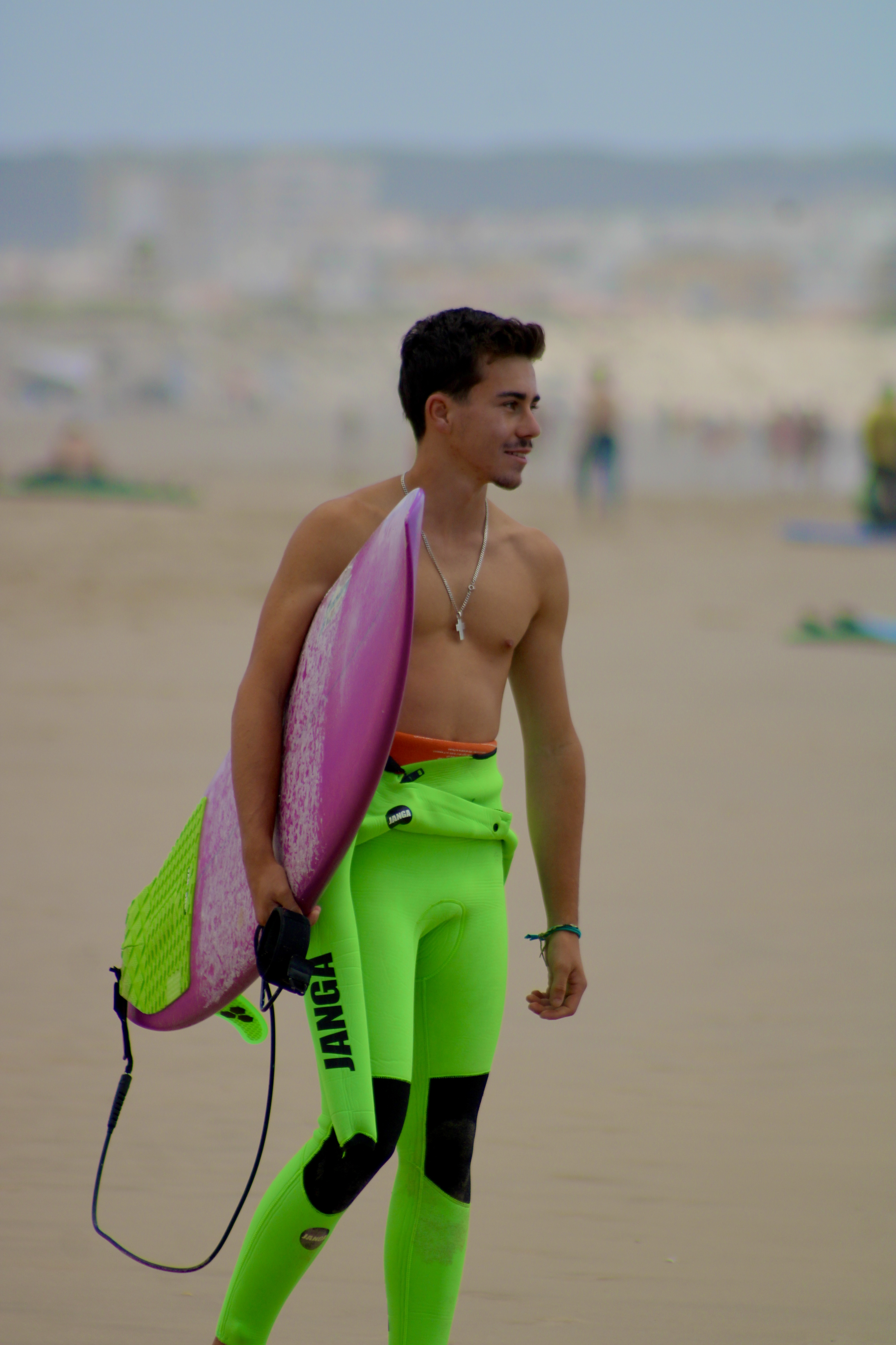 Surfboard sand